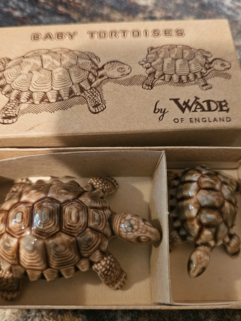 Wade of England Baby Tortoises Ceramic Figurine Set - Brown